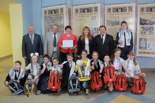 «Белгосстрах» поздравил победителей конкурса в Полоцкой гимназии № 1