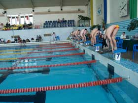 Юные пловцы СДЮШР привезли победные медали майских соревнований