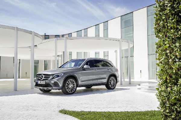 Mercedes-Benz официально представил новый кроссовер GLC