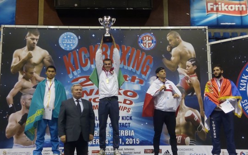 Чемпионом мира по кикбоксингу стал полочанин Евгений Телица