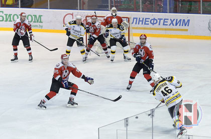 Новополоцкие хоккеисты одержали победу над гродненской командой