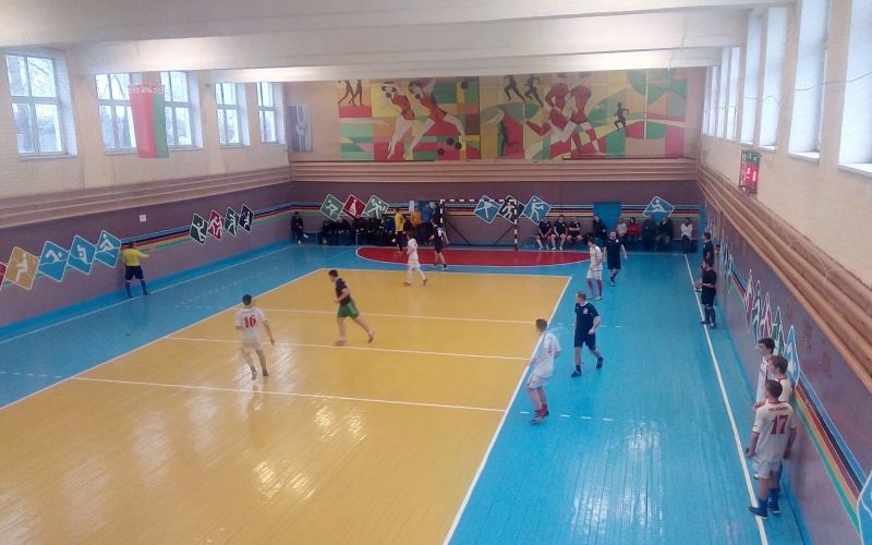 Команда новополоцкого «Полимира» взяла бронзу областного турнира по мини-футболу