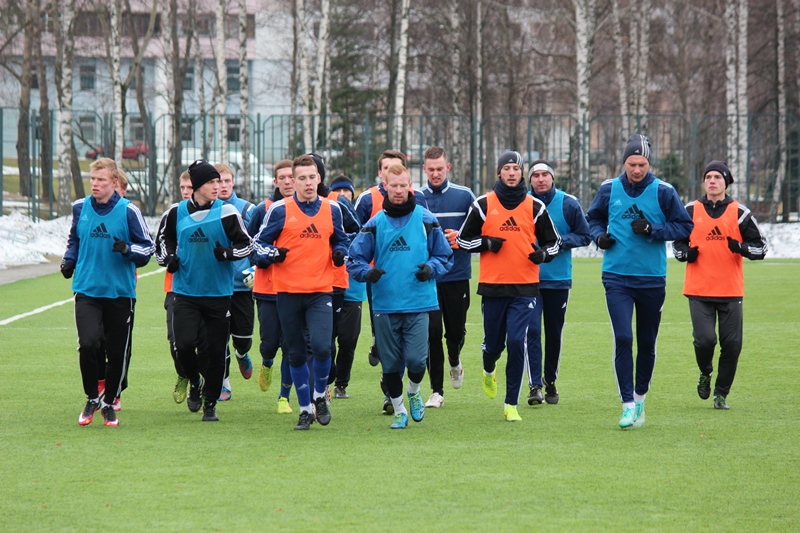 С начала февраля команда ФК«Нафтан» приступила к тренировкам. В субботу состоится первый матч с «Витебском»