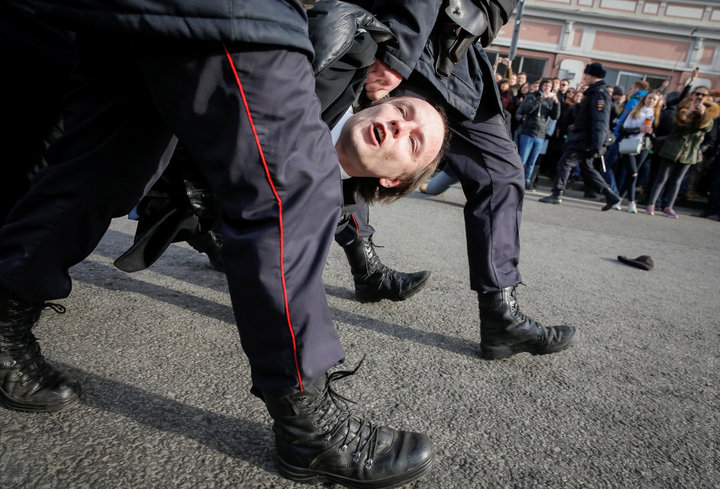 По всей России прошли массовые акции протеста