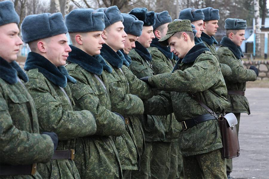 Запас людей военных. Армия часть. Белорусские военные. Солдаты форма Белоруссия. Боевая готовность военнослужащего запаса.