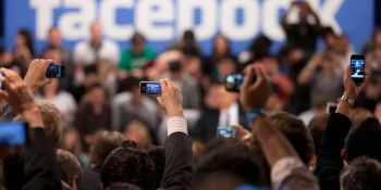 В результате глобального сбоя продуктов компании Фейсбук пострадали 3,5 млрд пользователей